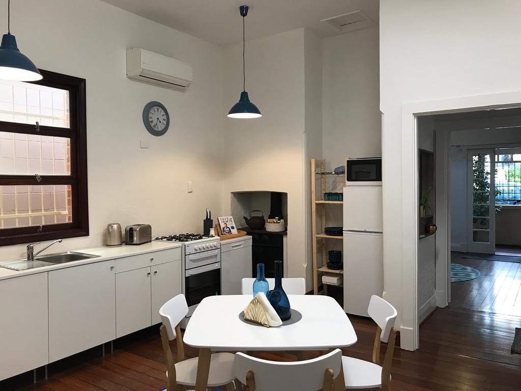 The Churchill Apartment Perth Exterior photo